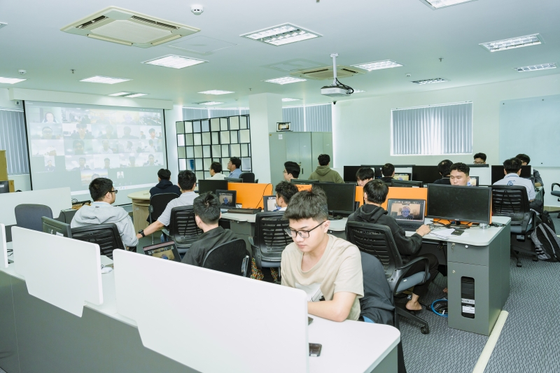 UIT x Tresemi | Advanced VLSI Design Training Course for UIT Students