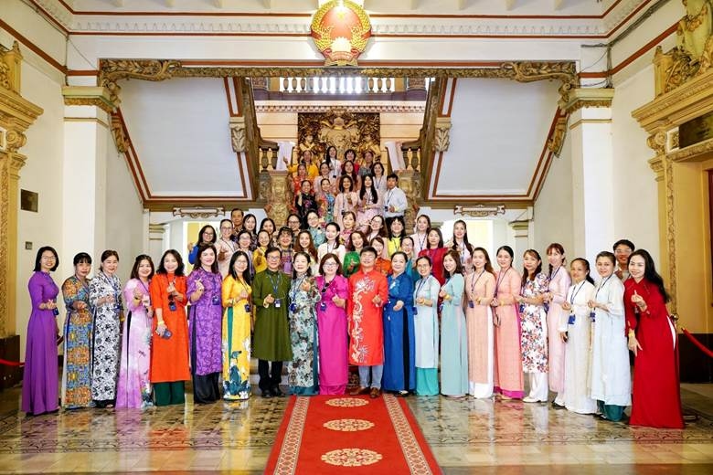 Ho Chi Minh City National University Union (VNU-HCM): Organizes a Visit to National Artistic Architectural Relics