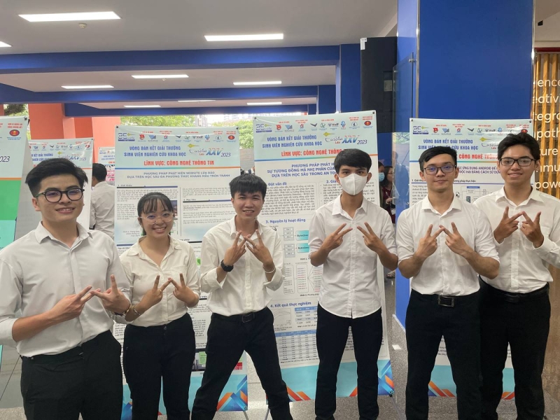 The teams from TeamQ - Wanna.W1n club participated in the semifinals of the Information Technology field at the 2023 Eureka Scientific Research Student Awards with four scientific research projects.