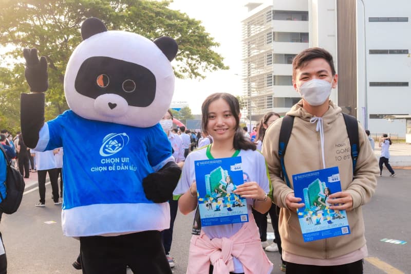 UIT Student Ambassador x BCU Arrives in the "Capital of the Mekong Delta"