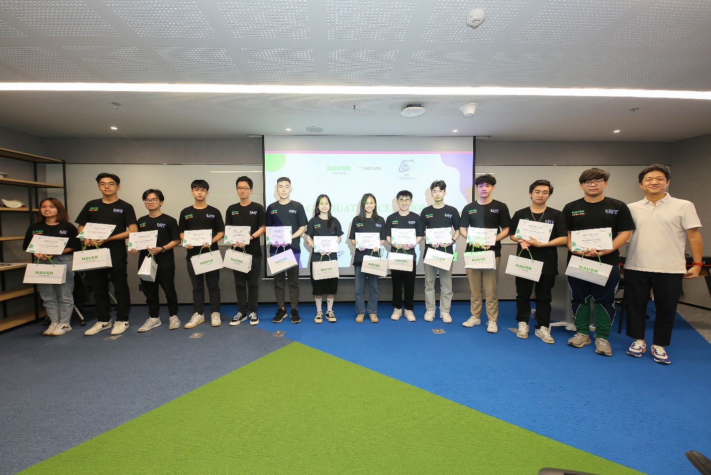UIT’s students paid a visit to NAVER Vietnam Programming Center