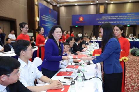 Signing with domestic partners