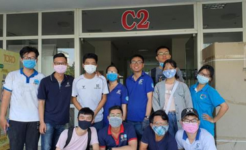 UIT’s students are proud to do volunteering to tidy up  the largest isolation area in Ho Chi Minh City
