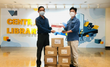 UIT’s Library received 250 books donated from Vietnam American Literature International Joint Stock Company (VUS)