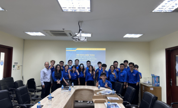  Introduction to the Executive Committee Ho Chi Minh Communist Youth Union of the Faculty of Computer Networks and Communications 2022-2024 Term 