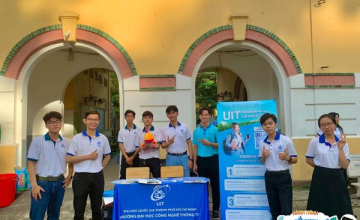 "The connecting journey" - The UIT Student Ambassadors' Visit to Marie Curie High School