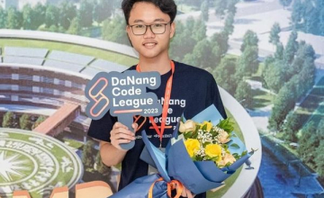 Lê Thiên Quân - The talented student from Quang Tri, has won all national Informatics prizes for 3 consecutive years