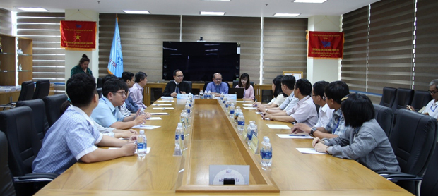 The AUN experts are interviewing Faculty’s teaching staffs